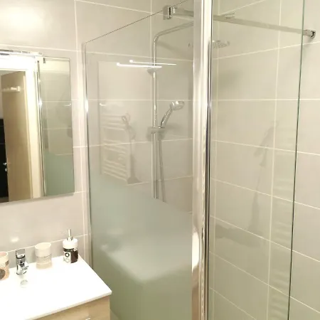 Apartment Le Pierani - A 90m De La *